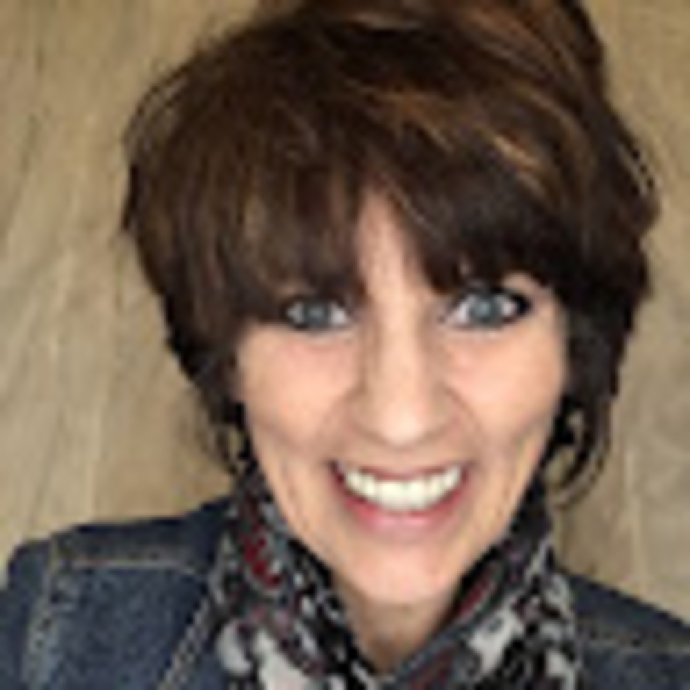 Meet your Posher, Traci